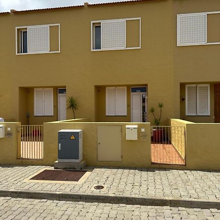 Golden Beach House Порту-Санту Екстер'єр фото